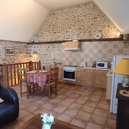 Au Calme Avec Superbe Vue Pour Deux Nuits Minimum Holiday home Mouret